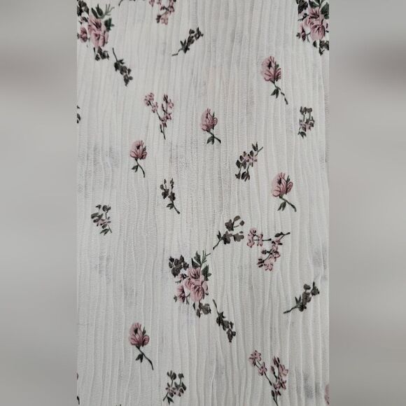 Dazy White Floral Tie-Front Blouse - Picture 3 of 6